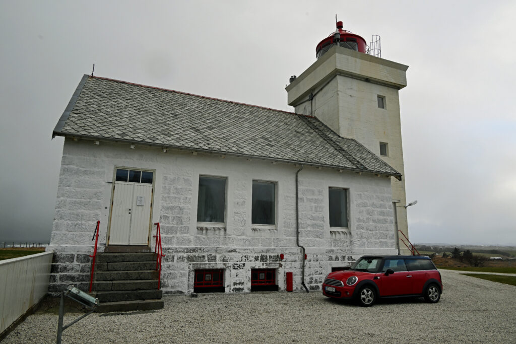 Innbruddstyver brøt seg inn i Obrestad Fyr natt til fredag og stjal med seg museumsgjenstander. Foto: Norsk Fyrforening